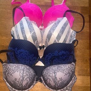 Victoria’s Secret lotta for size 34D bras